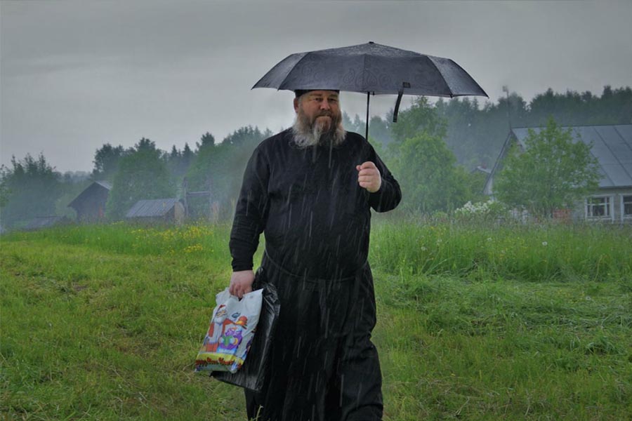Proper Attire for Clergy Outside the Church