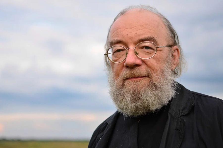 Father Pavel Khondzinski