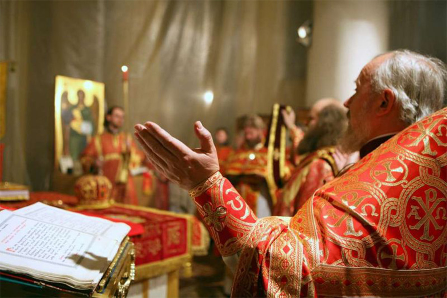 prayers at the altar