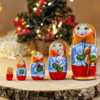winter Nesting dolls with animals