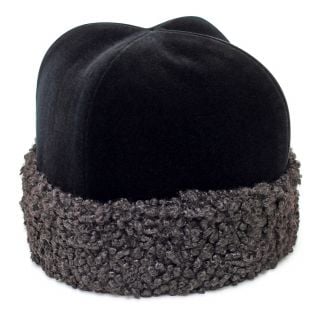winter velvet skufia with faux fur 