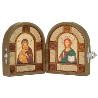 Diptych in velvet case with icons of Our Lady of Vladimir and Savior