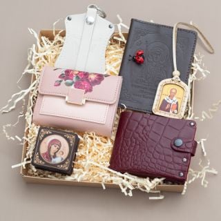 leather gifts for a family