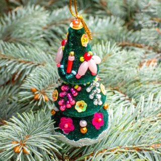Tree beaded souvenir christmas tree 
