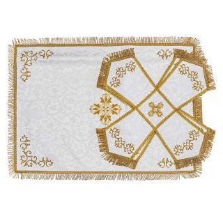 white decorative chalice covers and veil with silk embroidered patterns