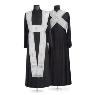 white subdeacon orarion