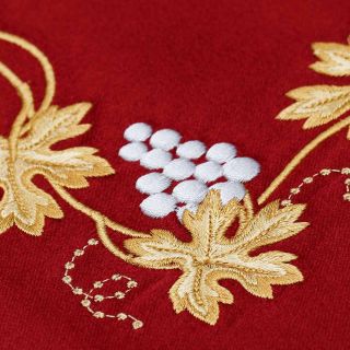 Napkin with Embroidered Grapevine sh-16-70-30