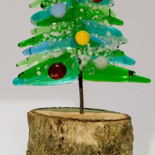 handmade glass souvenirs 
