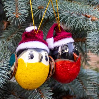 robin ornament in a hat, souvenir , folk crafts, a Christmas gift