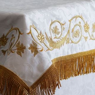 Holy table cloth with embroidery and galloon and tassels
