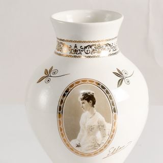 Ceramic vase with the photo of St Elisabeth the New Martyr