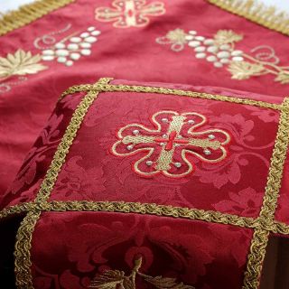 red decorative chalice covers and veils with Grapes embroidery 