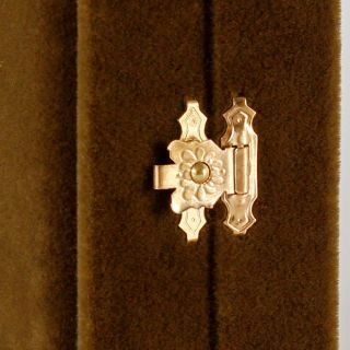 Diptych Icons in Velvet Case