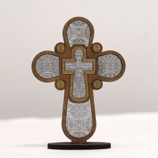 wooden cross to pray at home