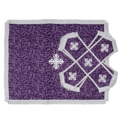 white embroidered chalice covers and veil with embroidered crosses