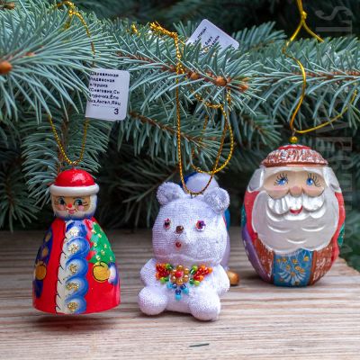  wooden Santa egg souvenir