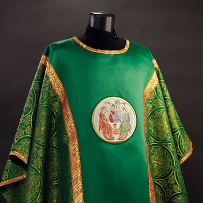 green catholic chasuble with a stole and wmbroidered the Holy Trinity medallion 