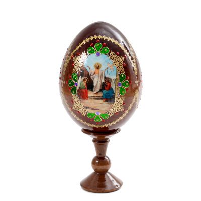 handmade egg with icons of the Resurrection of Christ
