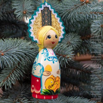 wooden doll in kokoshnik
