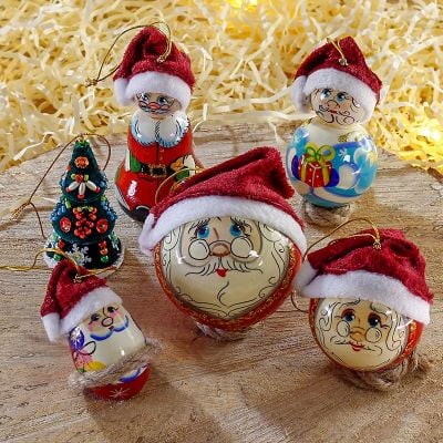 set of Santas in velvet hats