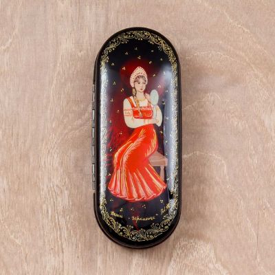 Glasses Case with a Fairy-tale Beauty