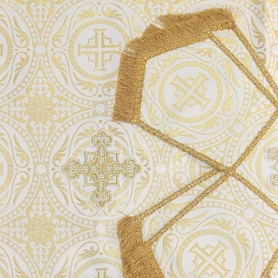 white and gold brocade chalice covers and veil