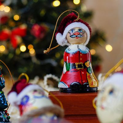 set of Santas in velvet hats