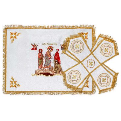 White silk chalice covers and veils