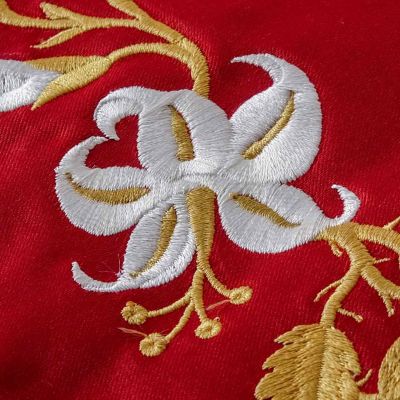 Holy table cross napkin with lilies embroidery