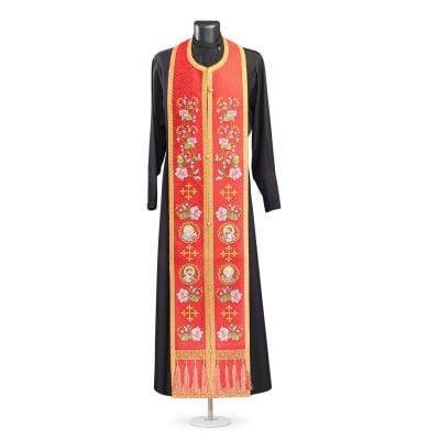 Silk Epitrachelion with embroidered flowers and Apostles Evangelists