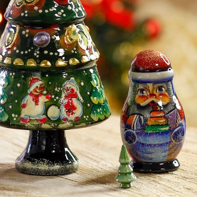 Christmas tree with snowman and daughter frost inside