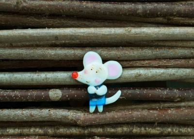 Glass Magnet Mouse 