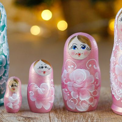 woooden Russian Doll souvenir matryoshka folk toy