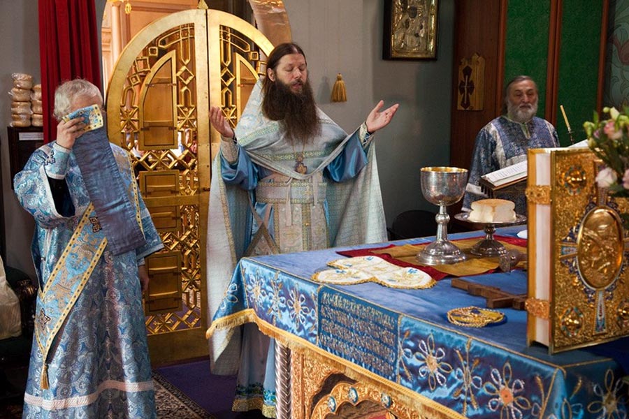 Should Silent Prayers Be Read Aloud?